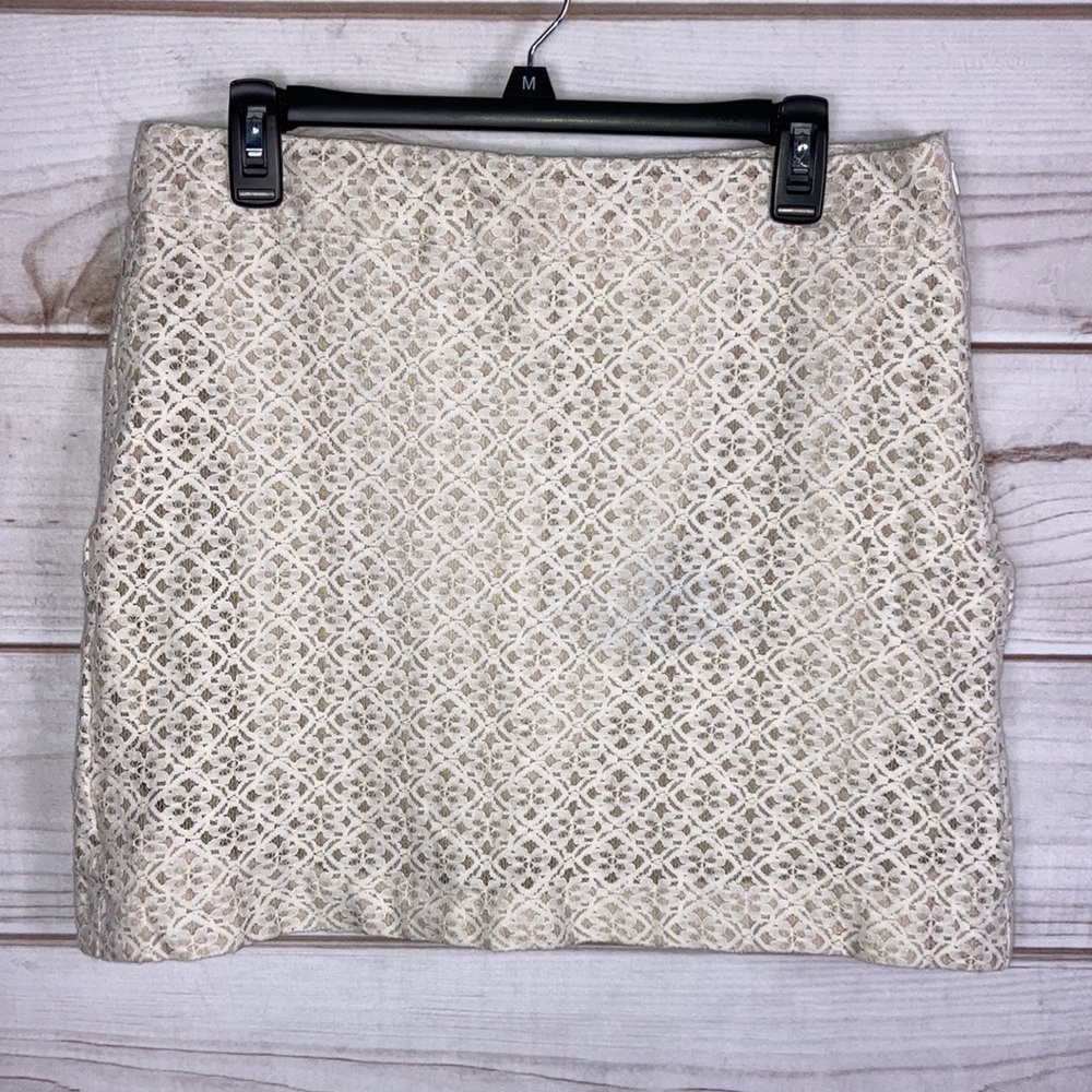 Loft Cream Floral Lace Skirt - Size 12P - Picture 1 of 7